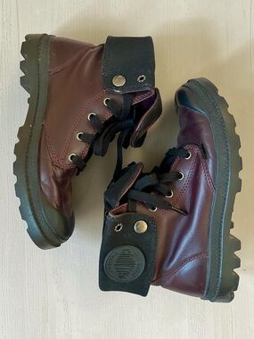 Palladium Women's Burgundy and Black Leather Lace-Up Ankle Boots Size 7.5